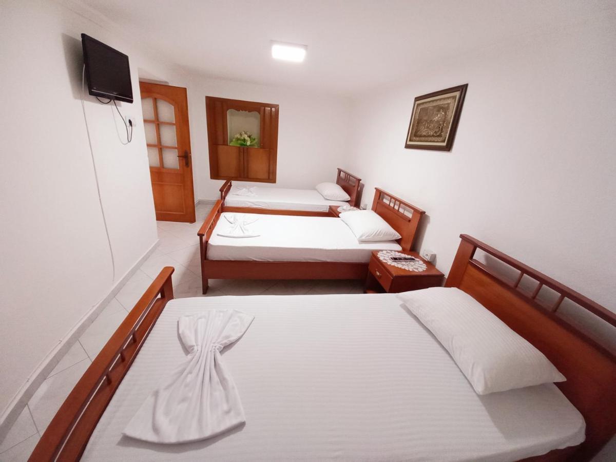 Sokolli Guest House ジロカストラ エクステリア 写真