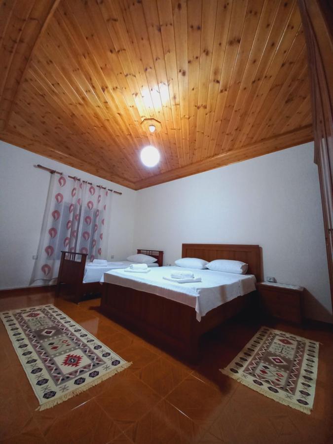 Sokolli Guest House ジロカストラ エクステリア 写真
