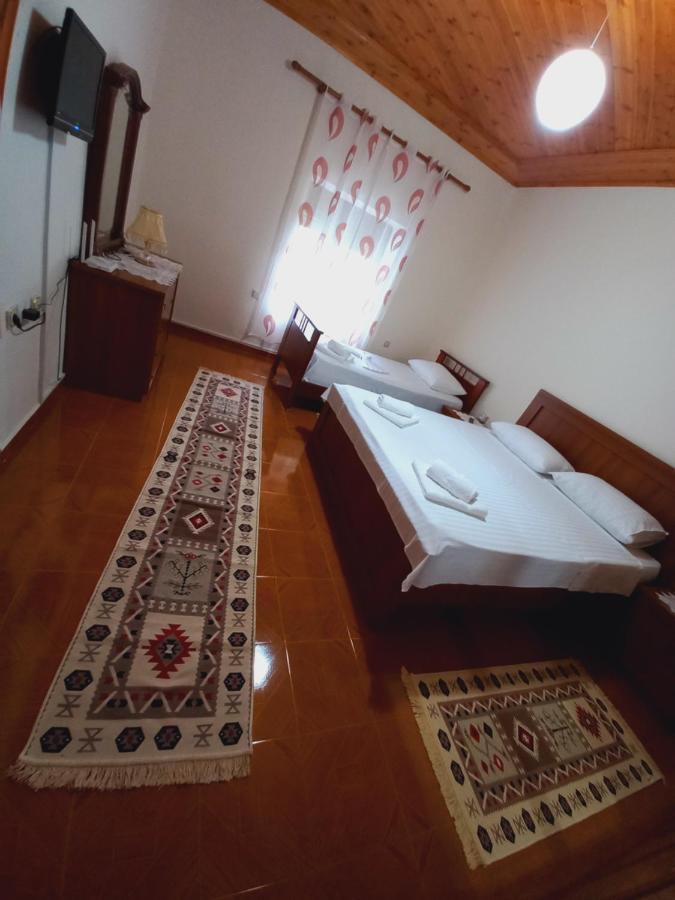 Sokolli Guest House ジロカストラ エクステリア 写真