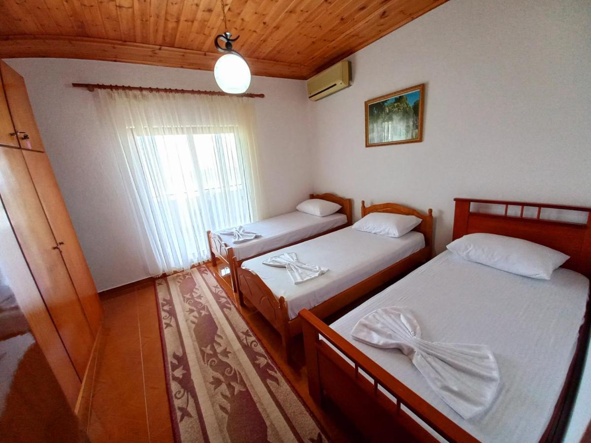 Sokolli Guest House ジロカストラ エクステリア 写真